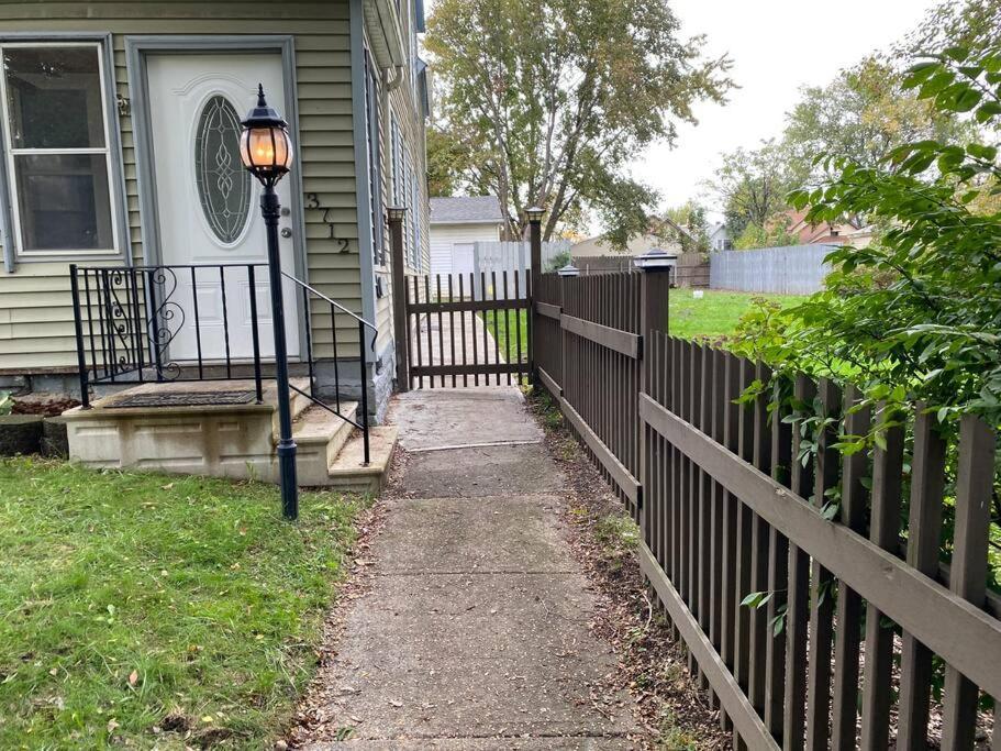 **Stylish Pet Friendly 3 Bedroom House** Cleveland Exterior foto